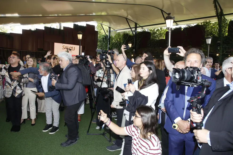 Presentación del perfume Saphir dedicado a Salou