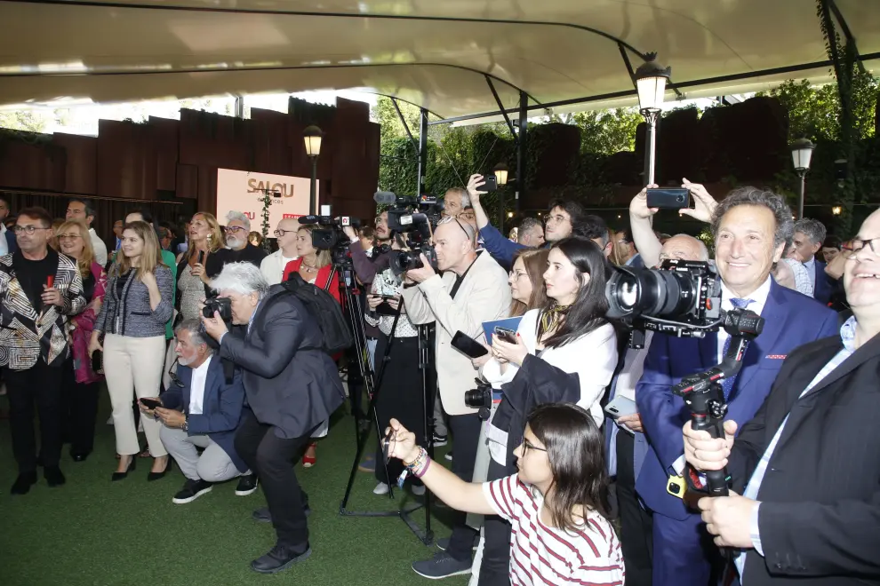 Presentación del perfume Saphir dedicado a Salou