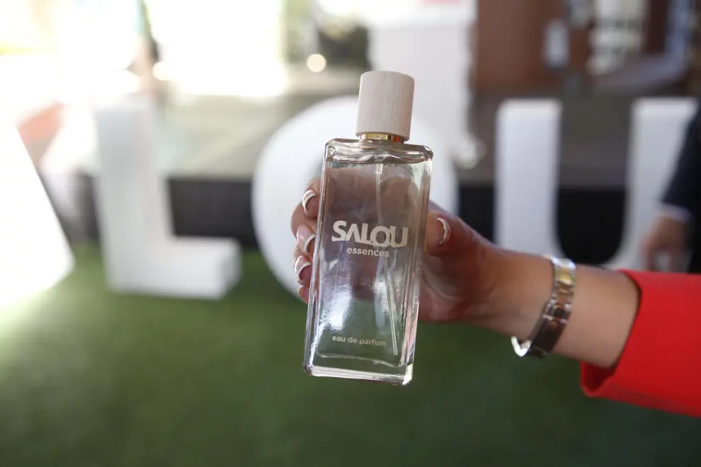 Presentación del perfume Saphir dedicado a Salou