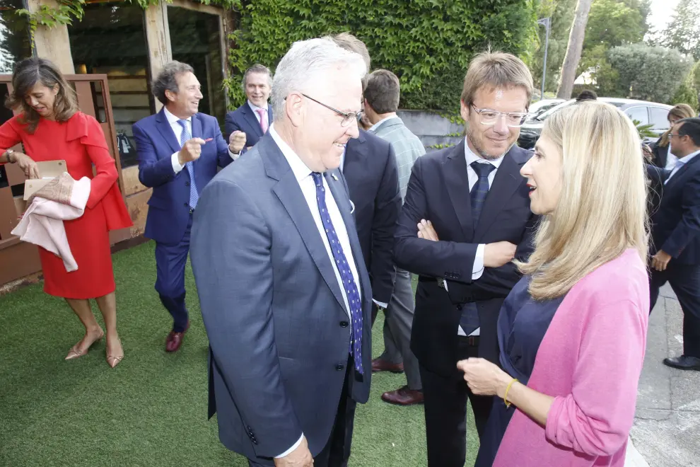 Presentación del perfume Saphir dedicado a Salou