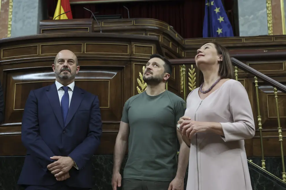 Zelenski visita el Congreso de los Diputados y el Senado