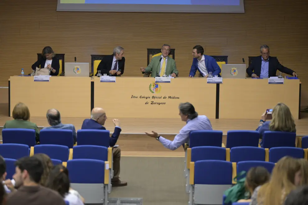 Acto de bienvenida del Colegio de Médicos de Zaragoza a los nuevos MIR