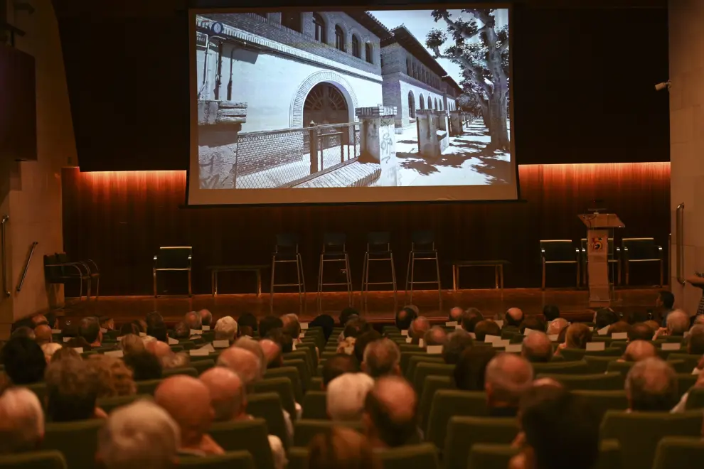 Acto de celebración de los 50 años del Colegio Universitario de Huesca.