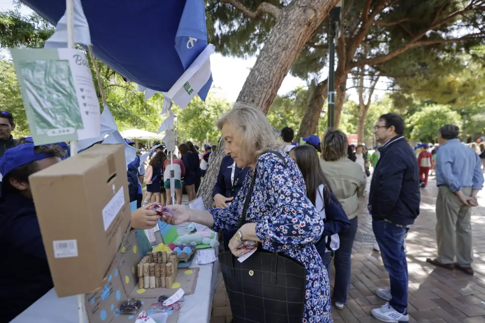 Cerca de 2.500 escolares participan en el mercado de cooperativas del programa ‘Aprendiendo a Emprender’.