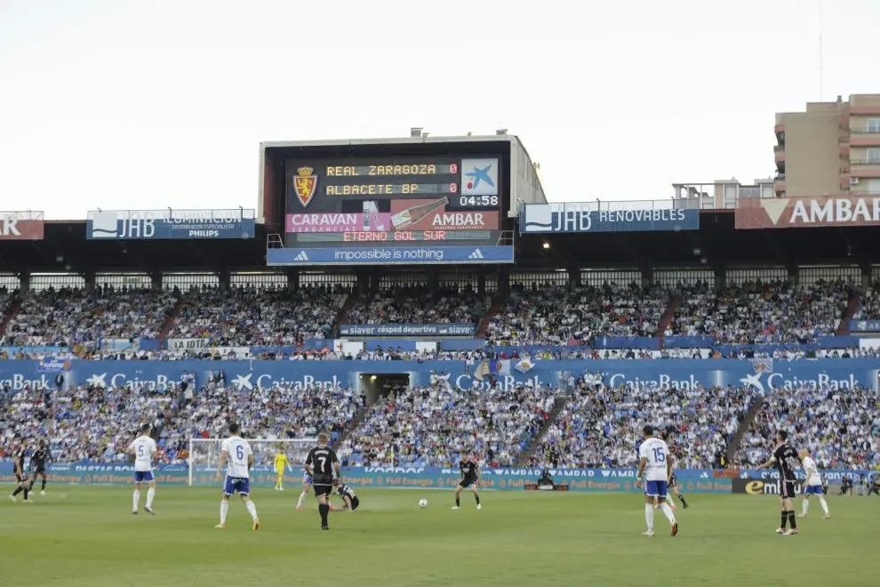 La Romareda se despide de su Fondo Sur en el último partido (Real Zaragoza-Albacete) de esta temporada.