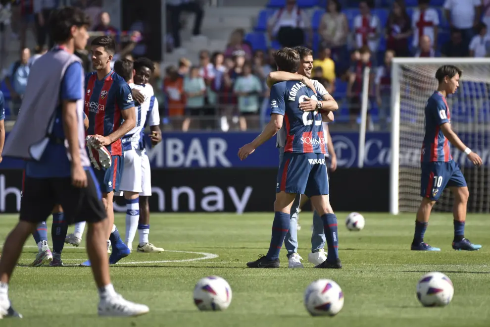 Imágenes del partido entre la SD Huesca y el Levante, correspondiente a la jornada 42 de La Liga Hypermotion.