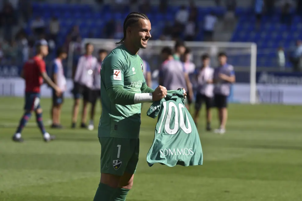 Imágenes del partido entre la SD Huesca y el Levante, correspondiente a la jornada 42 de La Liga Hypermotion.