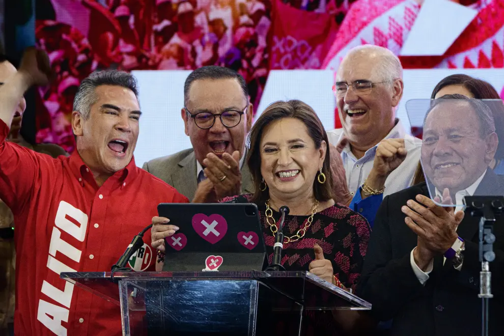 La candidata presidencial opositora, Xóchitl Gálvez, reconoce la victoria de la oficialista Claudia Sheinbaum