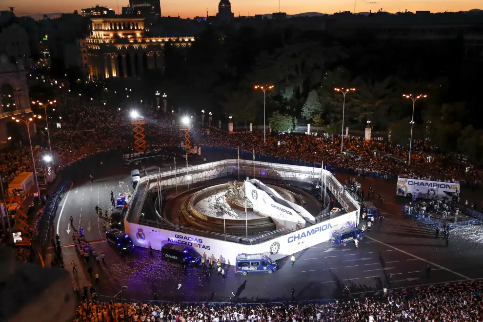 General view of Cibeles Fount during the celebration of Real Madrid after winning their 15th UEFA Champions League title against Borussia Dortmund in London on June 02, 2024, in Madrid, Spain...AFP7 ..02/06/2024 ONLY FOR USE IN SPAIN [[[EP]]]