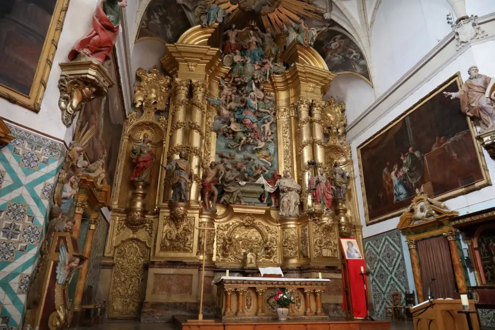 El monasterio, ubicado entre Montañana y Peñaflor, atesora siete óleos de Goya sobre la vida de la Virgen María.