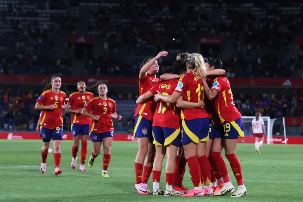 Partido España-Dinamarca, en Santa Cruz de Tenerife, clasificatorio para la Eurocopa