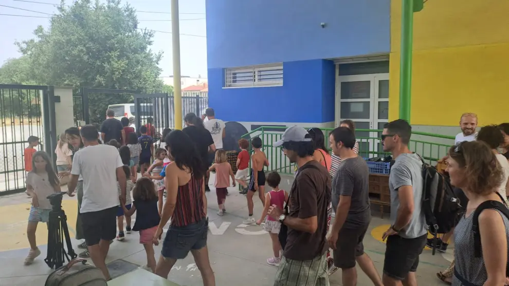 Fotos de la protesta en el colegio de Peñaflor para exigir el comedor escolar
