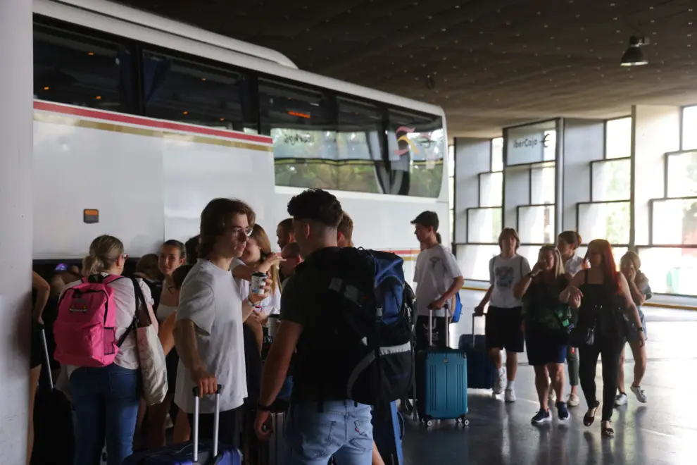 Salida de estudiantes de la Evau a Salou desde Zaragoza