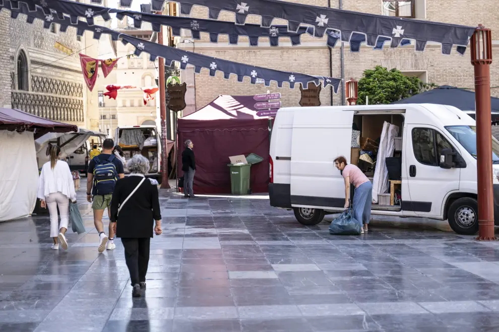 Montaje del Mercado Medieval de Zaragoza 2024