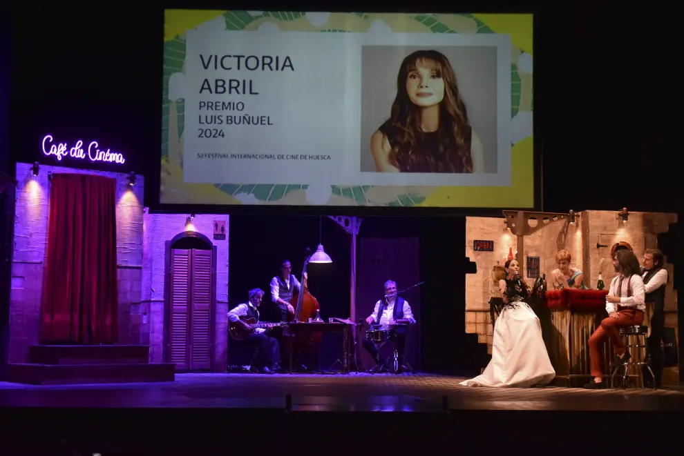 Homenaje a Victoria Abril en el Teatro Olimpia de Huesca.
