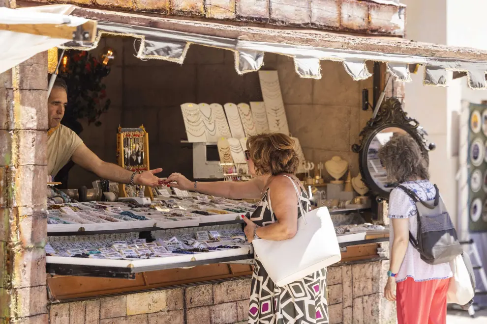 Apertura del Mercado Medieval 2024 de Zaragoza en la plaza del Pilar