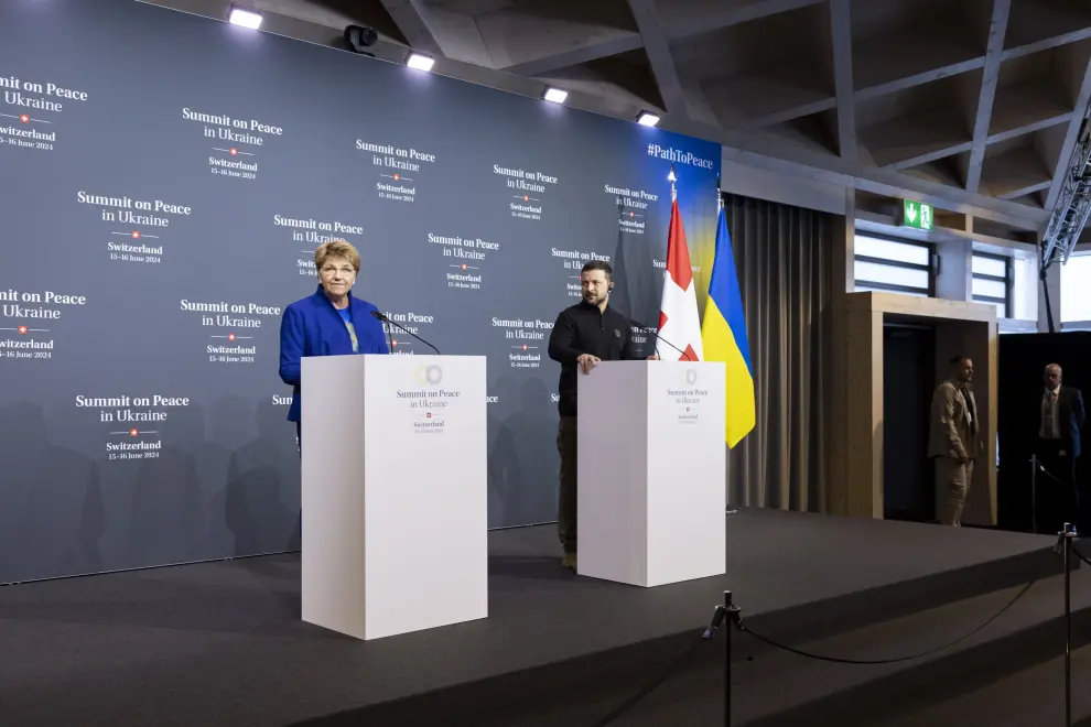La primera cumbre de paz sobre Ucrania impulsada por Kiev se celebra en Stansstad, cerca de Lucerna, Suiza.