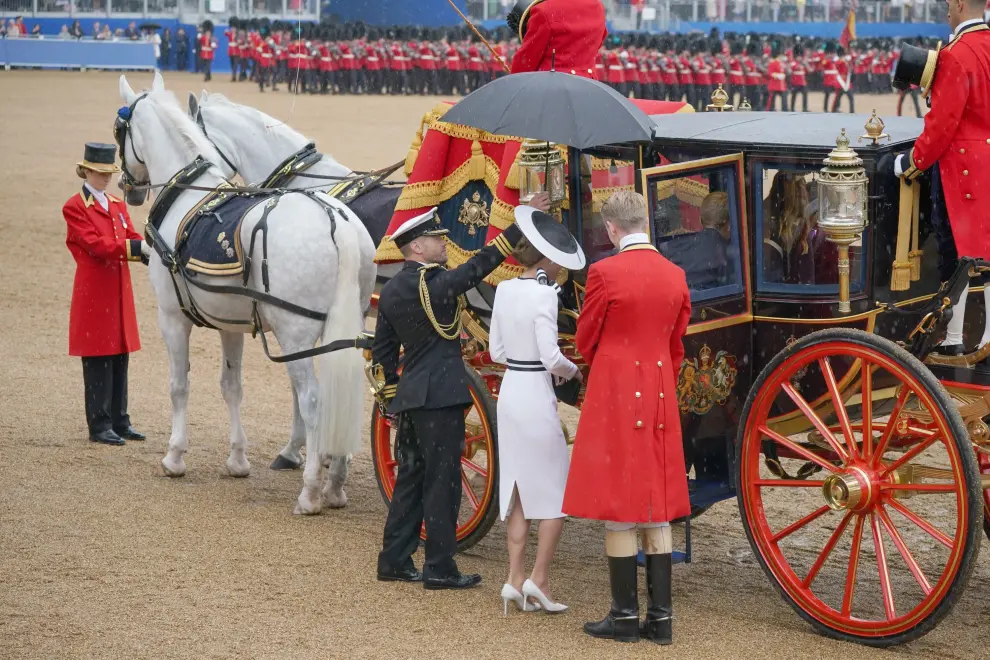 Reaparece Kate Middleton en la celebración el cumpleaños del rey Carlos III