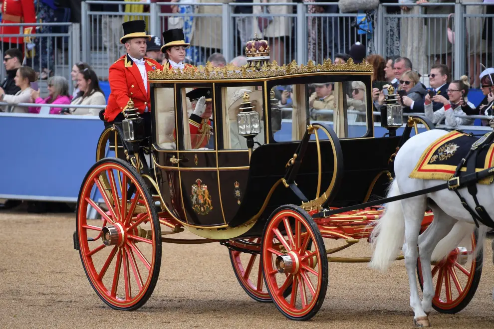 Reaparece Kate Middleton: foto del desfile militar que celebra el cumpleaños oficial del rey Carlos III BRITAIN ROYALTY