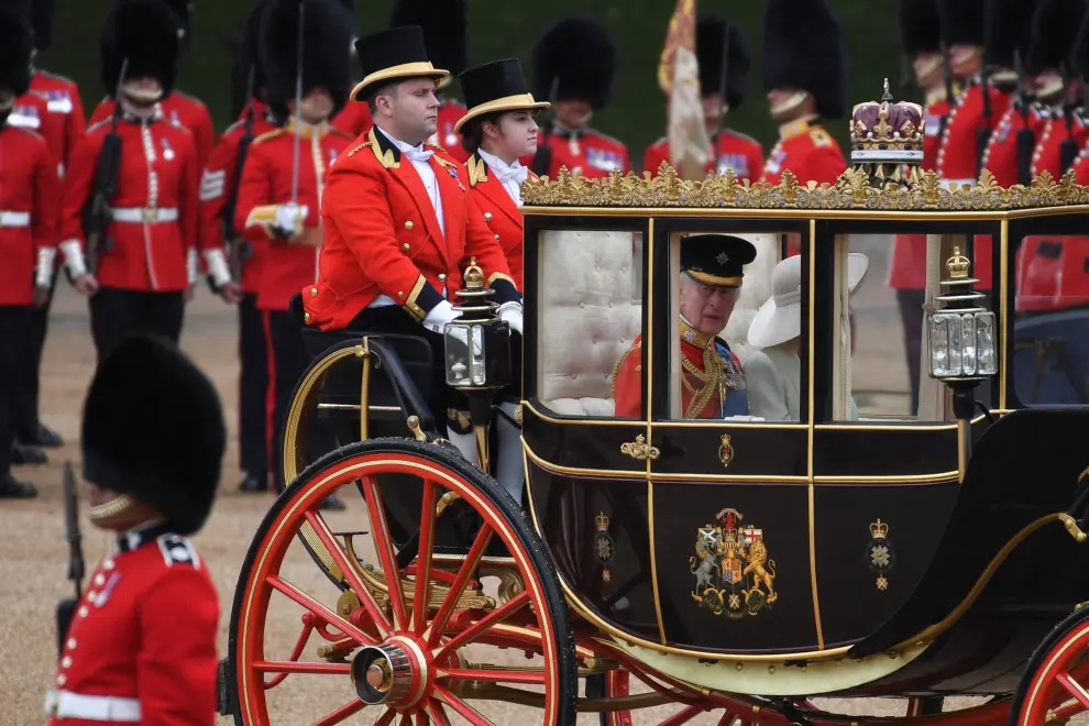 Reaparece Kate Middleton: imágenes del desfile militar que celebra el cumpleaños oficial del rey Carlos III