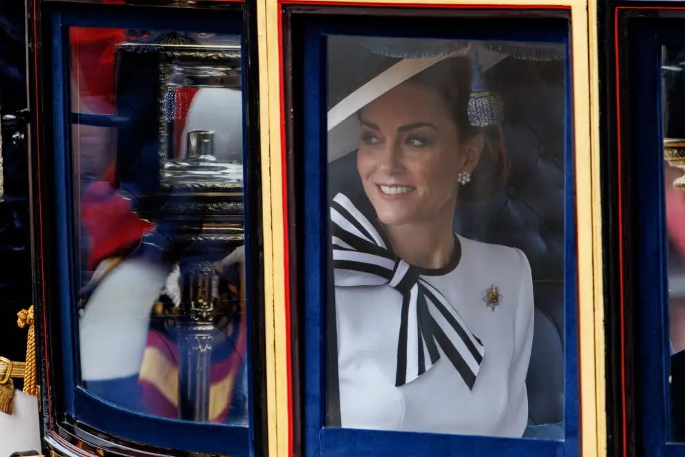 Reaparece Kate Middleton: imágenes del desfile militar que celebra el cumpleaños oficial del rey Carlos III