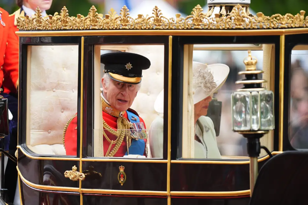 Reaparece Kate Middleton: imágenes del desfile militar que celebra el cumpleaños oficial del rey Carlos III