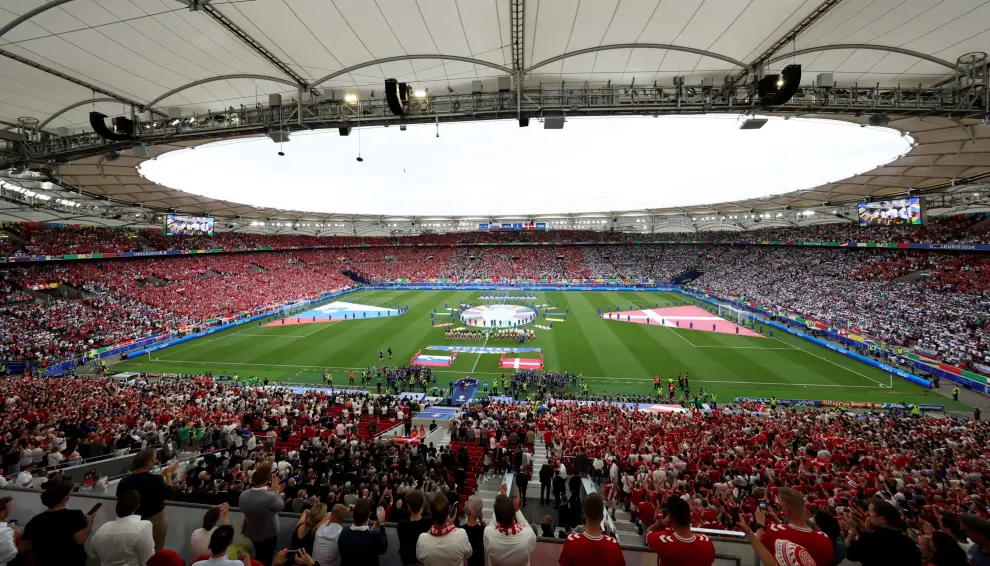 Eurocopa 2024: partido Eslovenia-Dinamarca, del grupo C, en el Stuttgart Arena