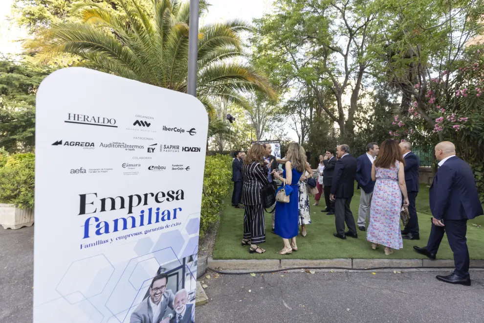 Acto de la empresa familiar organizado por HERALDO y Fundación Ibercaja en el palacio de Larrinaga de Zaragoza