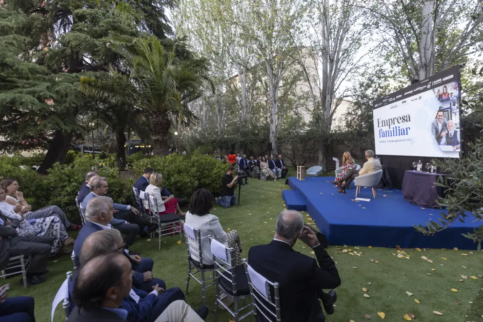 Acto de la empresa familiar organizado por HERALDO y Fundación Ibercaja en el palacio de Larrinaga de Zaragoza