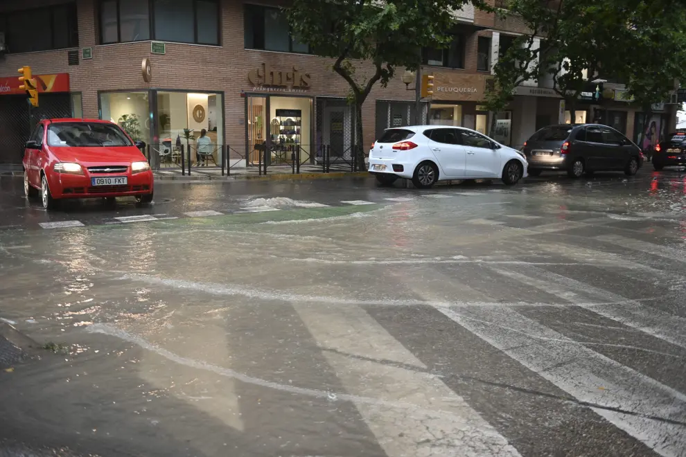 Las imágenes de la tormenta que ha descargado en Huesca.
