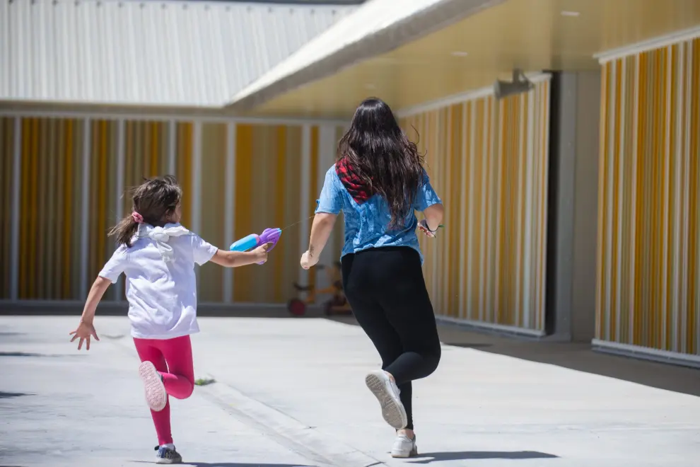 Programa abierto por vacaciones para los escolares en el colegio Ana María Navales de Zaragoza