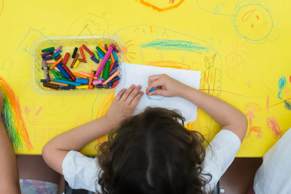 Programa abierto por vacaciones para los escolares en el colegio Ana María Navales de Zaragoza