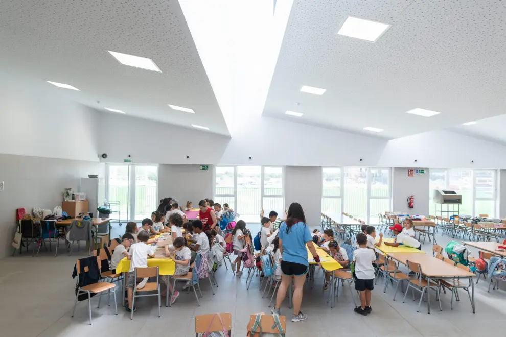 Programa abierto por vacaciones para los escolares en el colegio Ana María Navales de Zaragoza