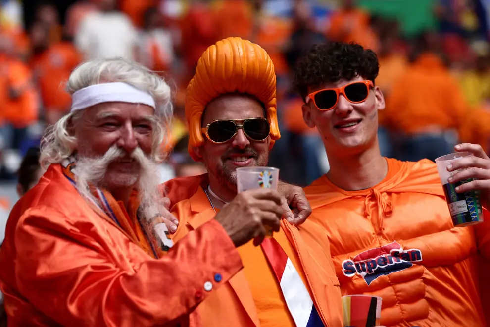 Munich (Germany), 02/07/2024.- Netherlands supporters prior the UEFA EURO 2024 Round of 16 soccer match between Romania and Netherlands, in Munich, Germany, 02 July 2024. (Alemania, Países Bajos; Holanda, Rumanía) EFE/EPA/MOHAMED MESSARA
 GERMANY SOCCER