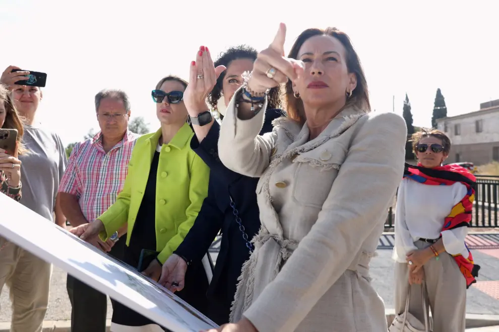 Las alcaldesas de Zaragoza, Natalia Chueca, y de Cuarte de Huerva, Elena Lacalle, en la presentación del proyecto.
