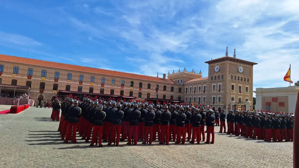 Acto de la entrega de despachos de la princesa Leonor en la Academia General Militar de Zaragoza.