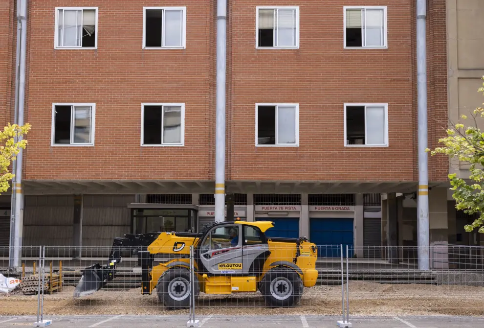 Las máquinas trabajan ya en el entorno de la antigua gerencia de Urbanismo y el Cubo