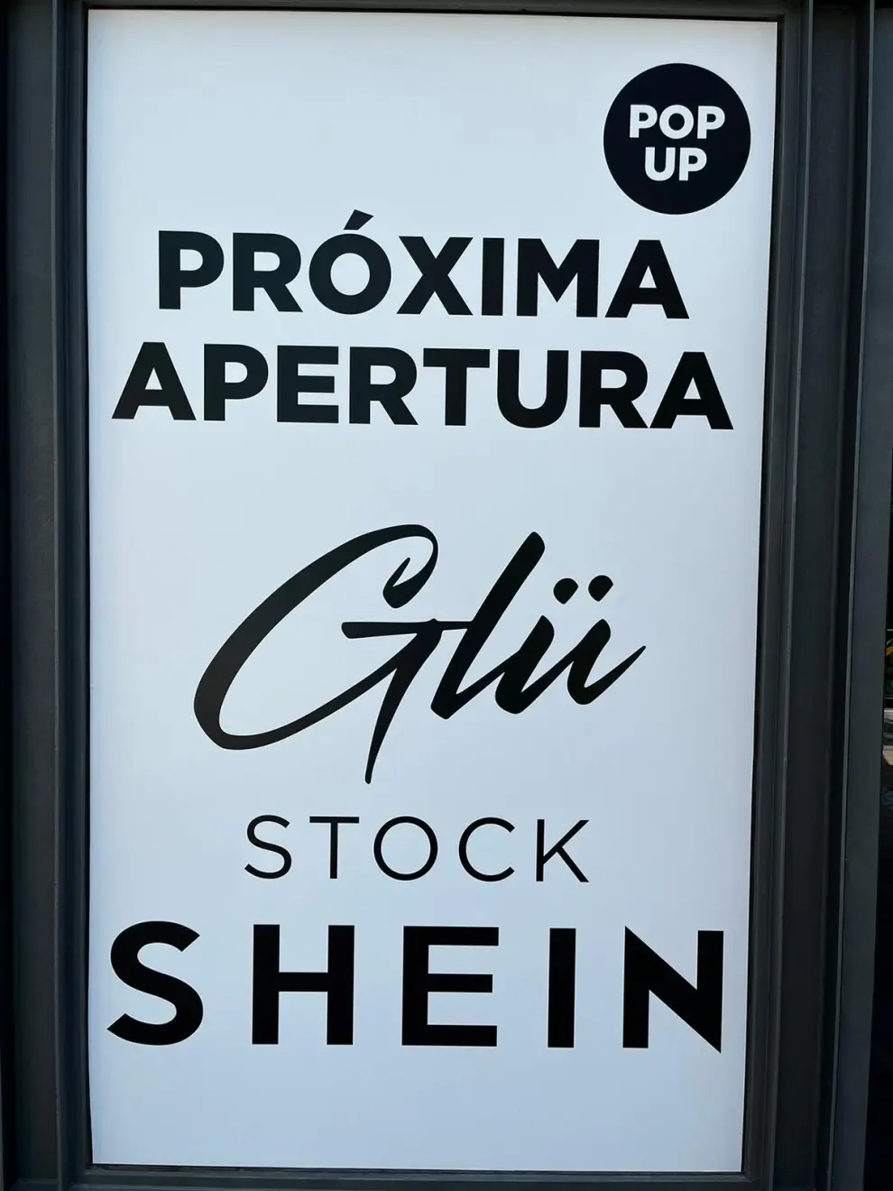 Nueva tienda de Shein en la Torre Outlet de Zaragoza.