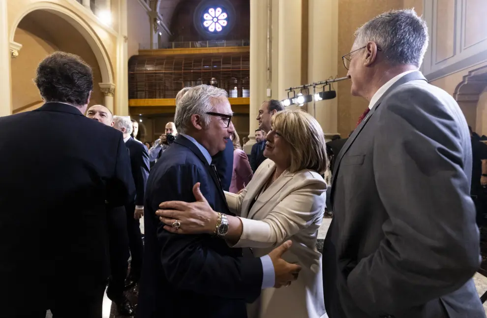 Los consejeros del Gobierno de Aragón toman posesión de sus nuevos cargos en un acto presidido por Jorge Azcón