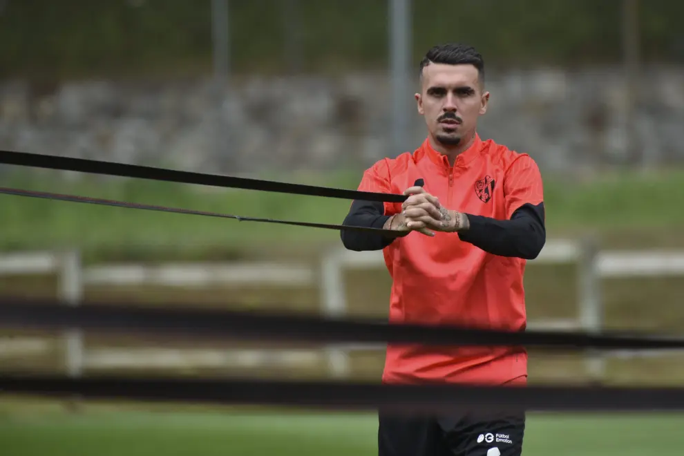 Primer entrenamiento de la SD Huesca.