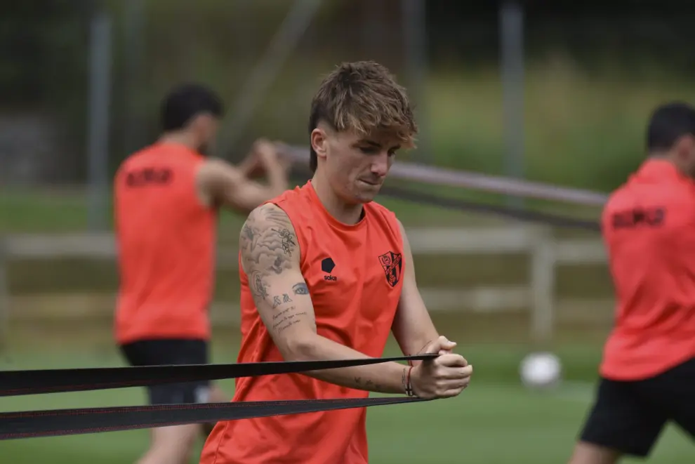 Primer entrenamiento de la SD Huesca.