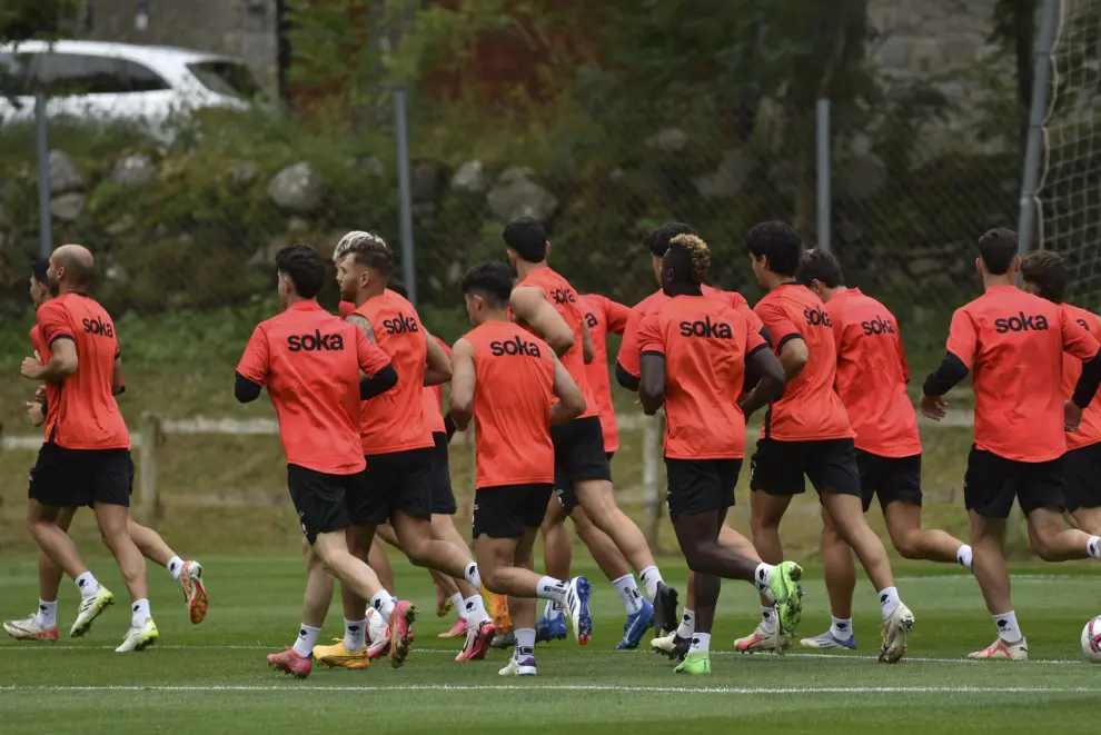 Primer entrenamiento de la SD Huesca.