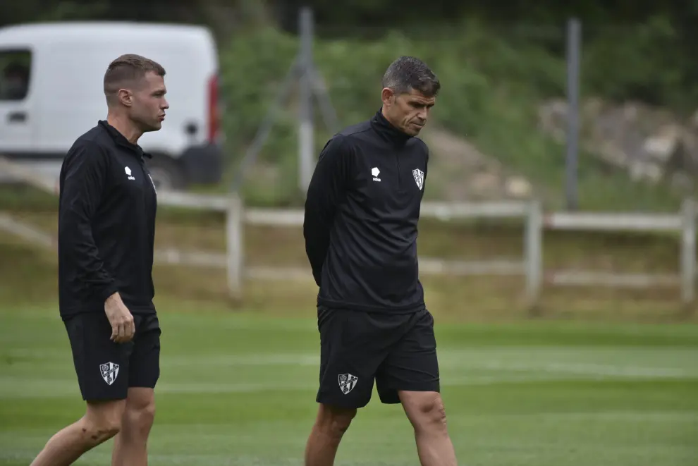 Primer entrenamiento de la SD Huesca.