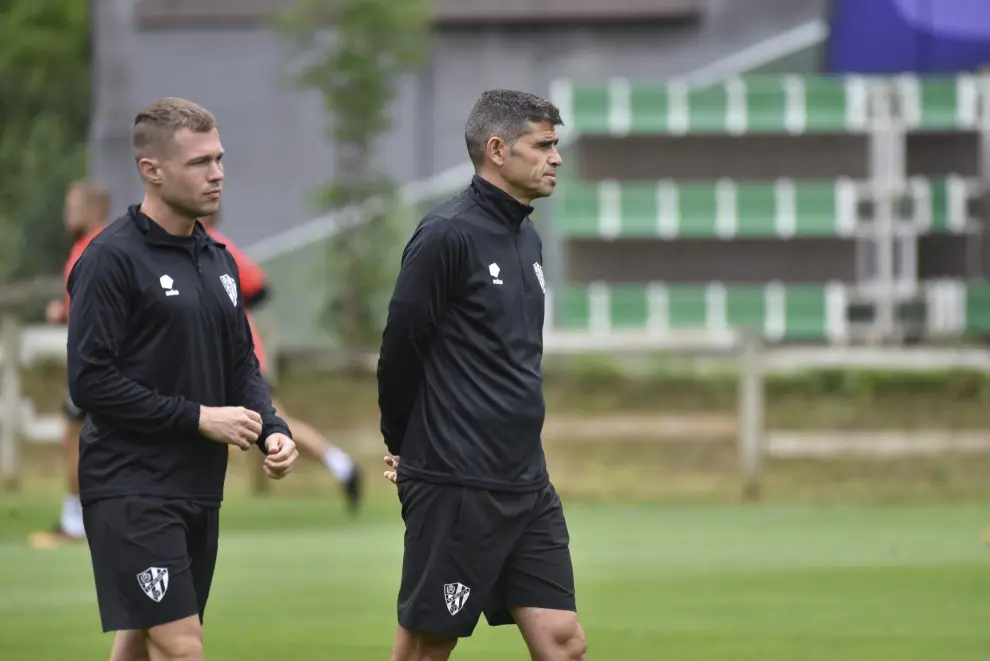 Primer entrenamiento de la SD Huesca.