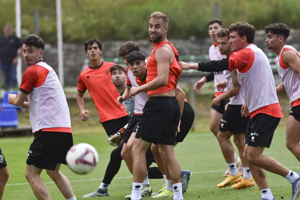 Primer entrenamiento de la SD Huesca.