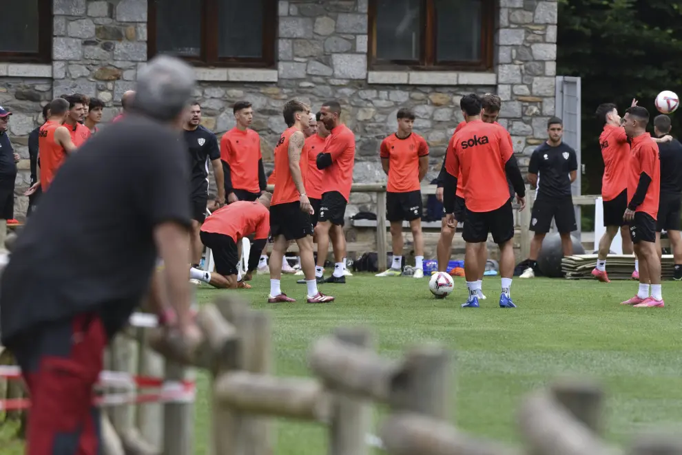 Primer entrenamiento de la SD Huesca.