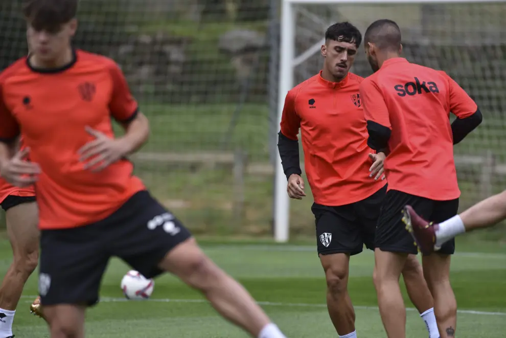 Primer entrenamiento de la SD Huesca.