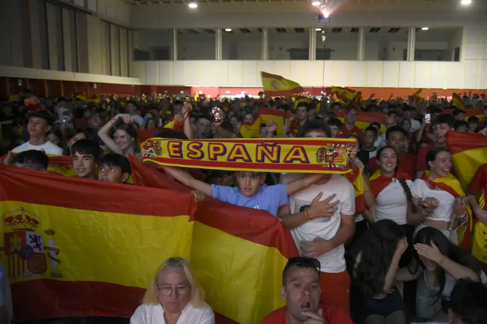 El Palacio de Congresos de Huesca ha vivido con pasión la final de la Eurocopa.