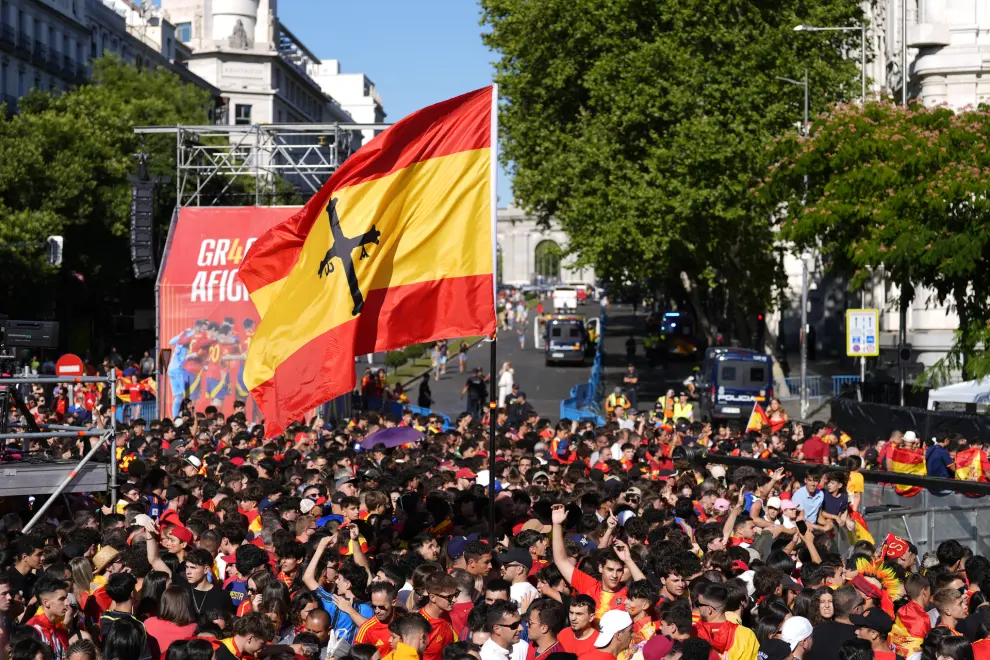 Supporters of Spain are seen during the celebration of Spain Team at Cibeles Palace of Madrid after winning the Eurocup 2024 against Englad on July 15, 2024 in Madrid, Spain...AFP7 ..15/07/2024 ONLY FOR USE IN SPAIN [[[EP]]]