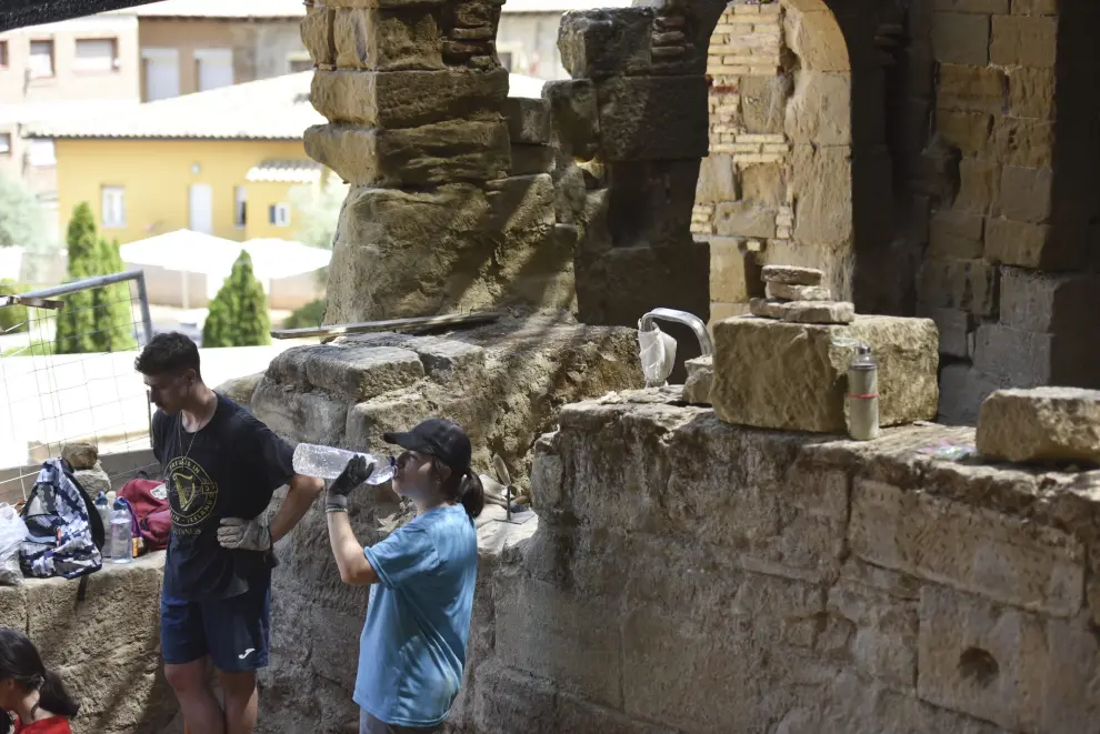 Campo de trabajo para excavación arqueológica en el entorno de la catedral de Huesca